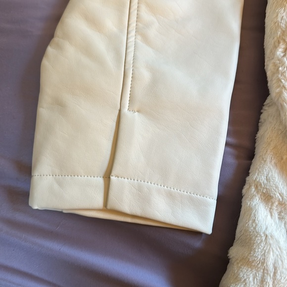 Dennis Basso faux fur with faux leather detachable sleeves. Creamy white. - Picture 7 of 15